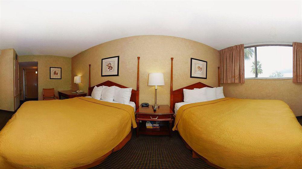 Quality Inn & Suites Downtown פיניקס מראה חיצוני תמונה