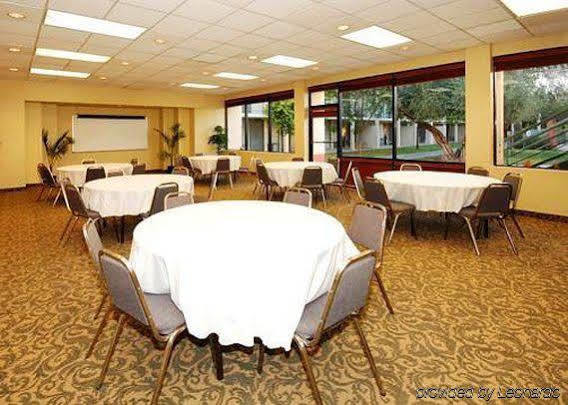 Quality Inn & Suites Downtown פיניקס מסעדה תמונה